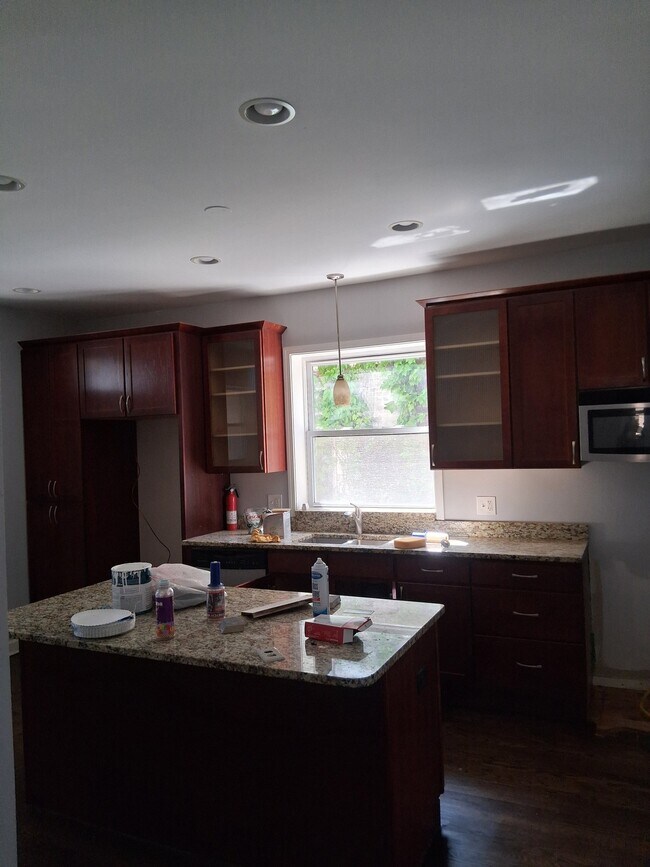 Foto del edificio - 5339 W Jackson Blvd