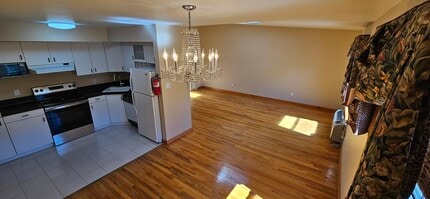 Building Photo - 416 68th St Building Photo - 416 68th St