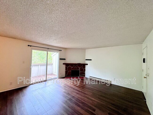 Foto del edificio - 3206 Pine Rd NE