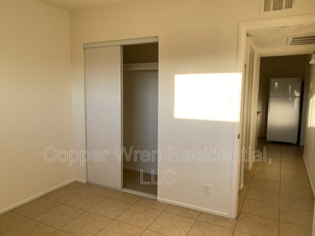 Foto del edificio - 1224 S Smith Rd