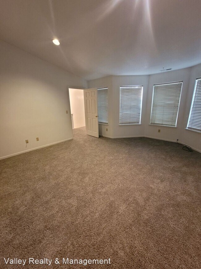 Foto del edificio - 2 br, 3 bath House - 612 Stafford Way