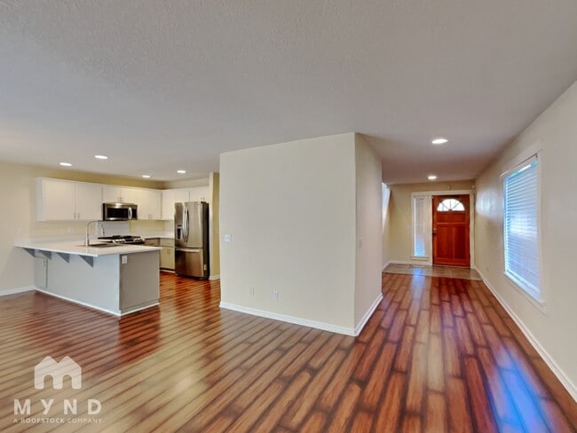 Building Photo - 20157 SW Bernice Ln