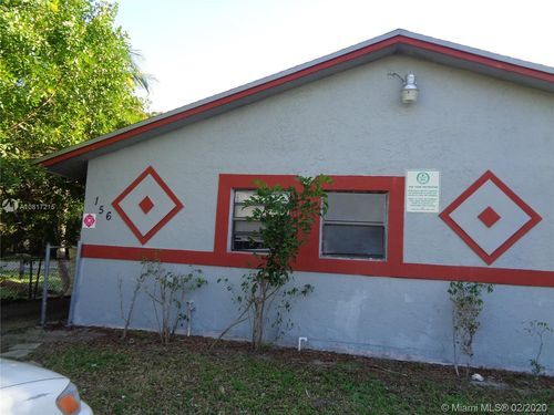 Primary Photo - 156 NW 12th St