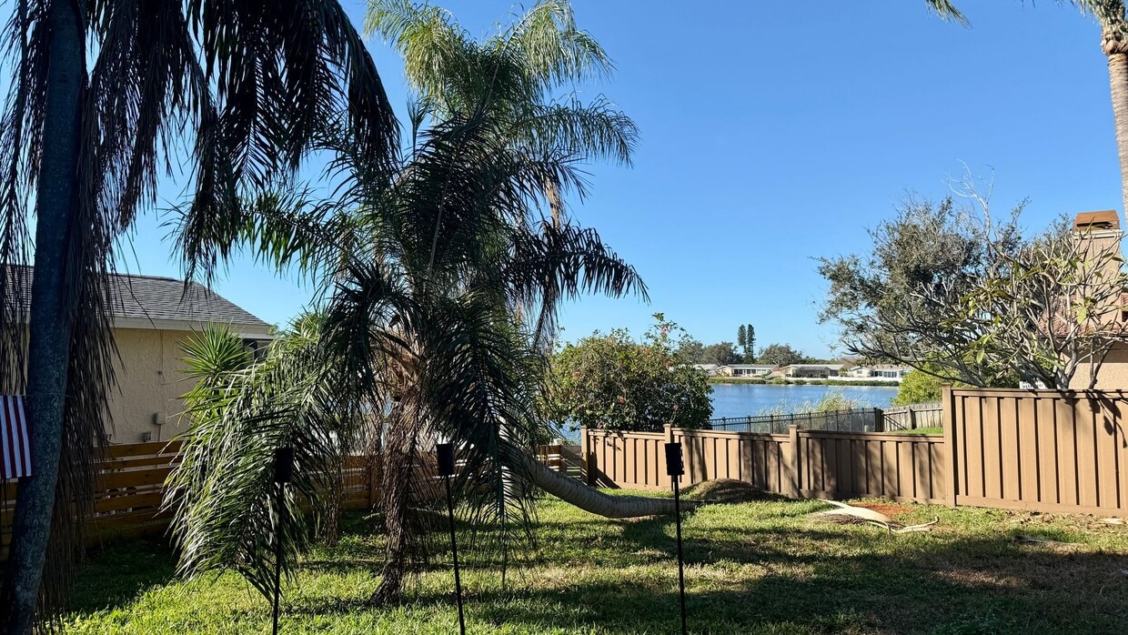 LAKE VIEW - NEVER FLOODED 4/3 - LAKE VIEW - NEVER FLOODED 4/3