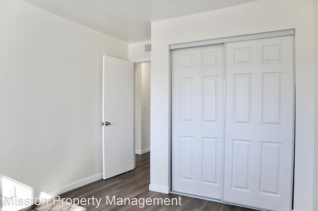 Building Photo - 34725 Alvarado-Niles Rd
