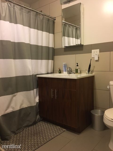 Building Photo - 167 Java St