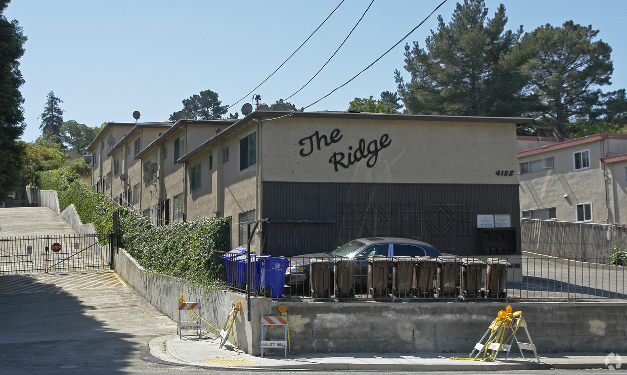 Primary Photo - The Ridge Apartments