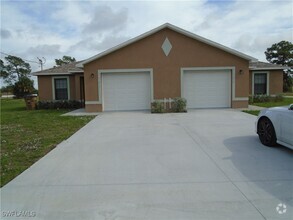 Building Photo - 1123 SW 8th Pl