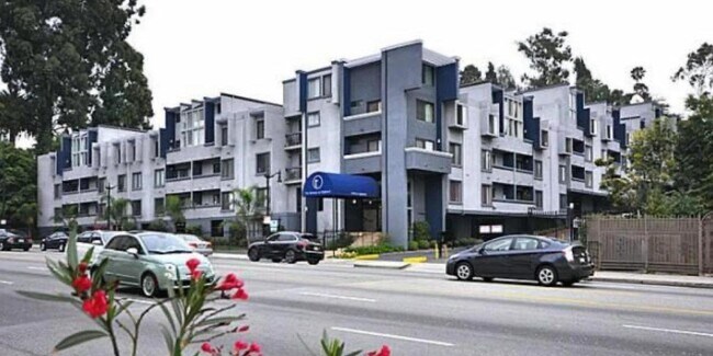 Building Photo - 1940 N Highland Ave