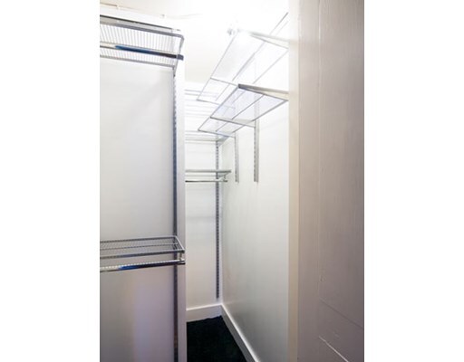 Building Photo - 103 Marlborough St