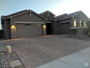 Building Photo - 3521 E Desert Broom Dr