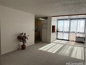 Building Photo - 1415 Liholiho St