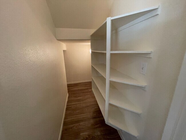Foto del edificio - 8798 Parsons Ridge Ave