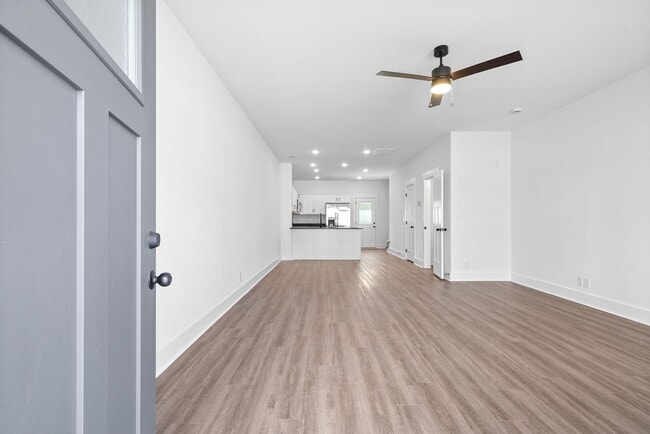 Building Photo - 318 Front Rdg Cir