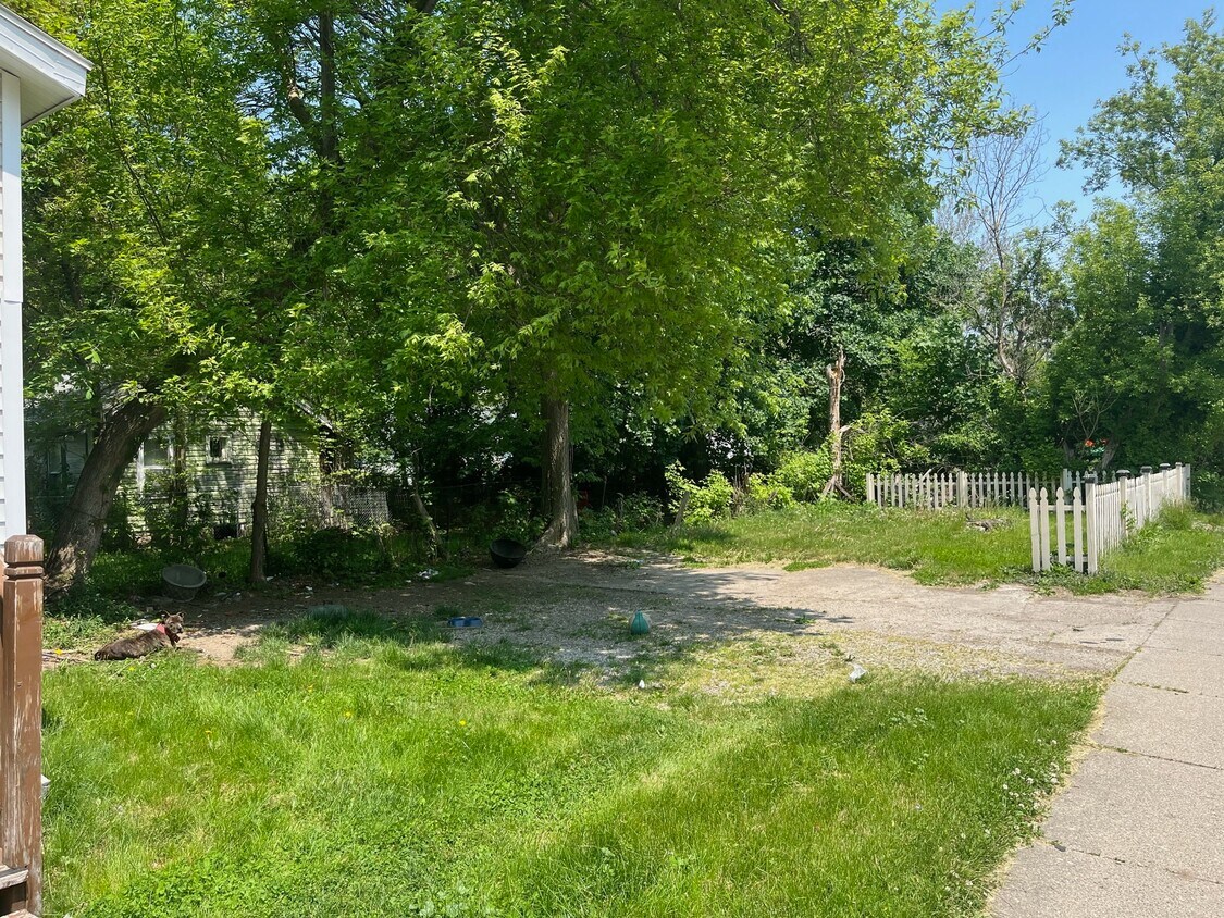 329 S Hayford Ave, Lansing, MI 48912 House Rental in Lansing, MI