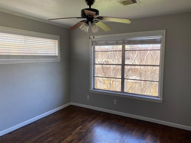 Foto del edificio - 2216 Avenue O