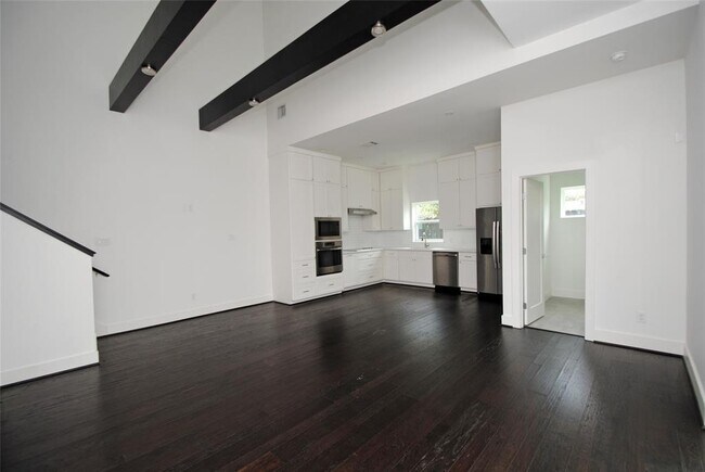 Building Photo - 7707 Jack Oak Ave