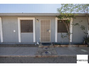 Building Photo - 2571 E Mobile Ln