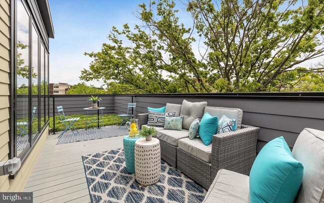 Foto del edificio - 4315 Harrison St NW