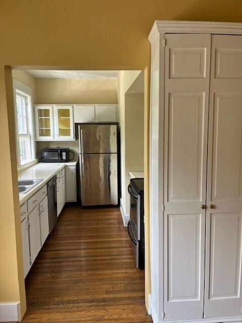 Foto del edificio - 2012 Lauderdale Rd