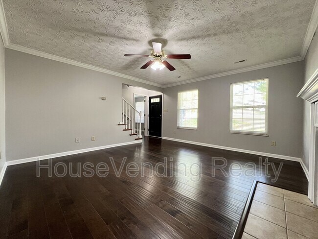 Foto del edificio - 9735 Hawkdale Ln