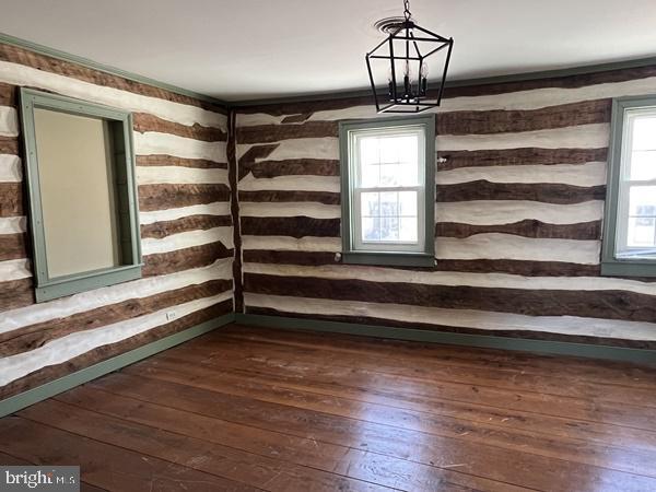 Foto del edificio - 333 W King St