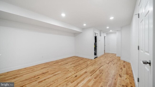 Building Photo - 512 S 4th St