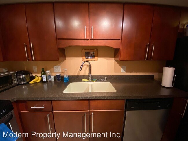 Building Photo - 2 br, 1 bath House - 155 Virginia Avenue #203