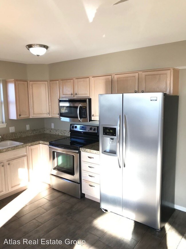 Building Photo - 2 br, 2 bath House - 1648 S Cole St Unit C7