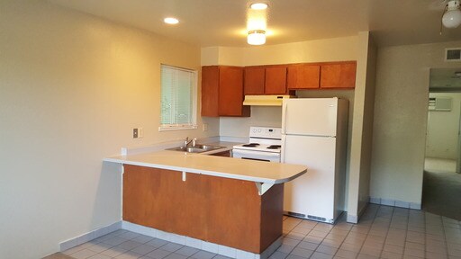 Building Photo - 1446 Model Way