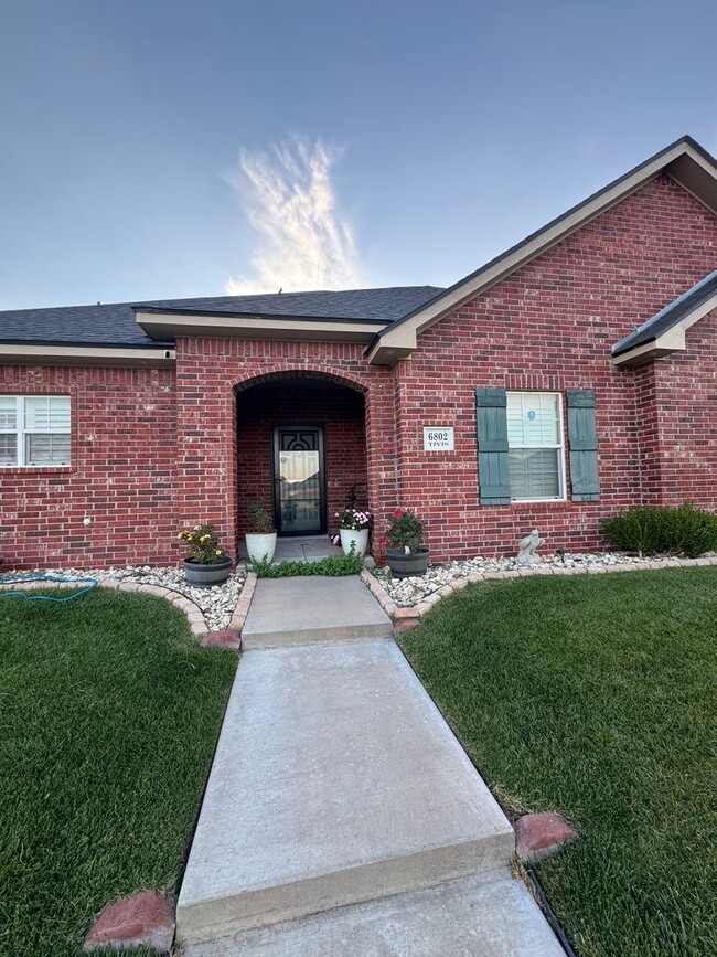 Building Photo - Located in Hillside Terrace!!!4bedrooms 2n...
