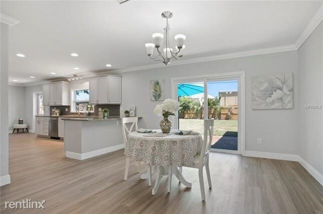 Building Photo - 4 br, 3 bath House - 105 Harbor Bluff Dr