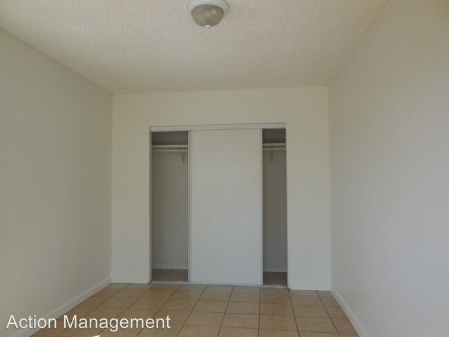 Foto del edificio - 5923 Compton Ave