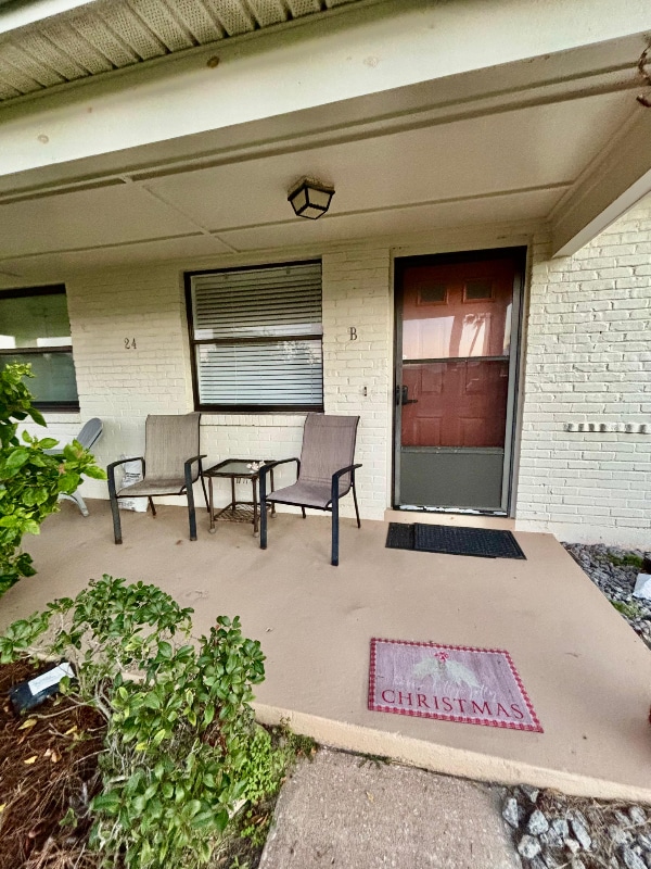 Photo - 24 Oriole Cir House