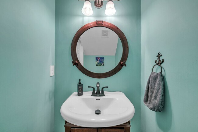 Foto del edificio - Beach house - 3 bed, 2.5 baths.