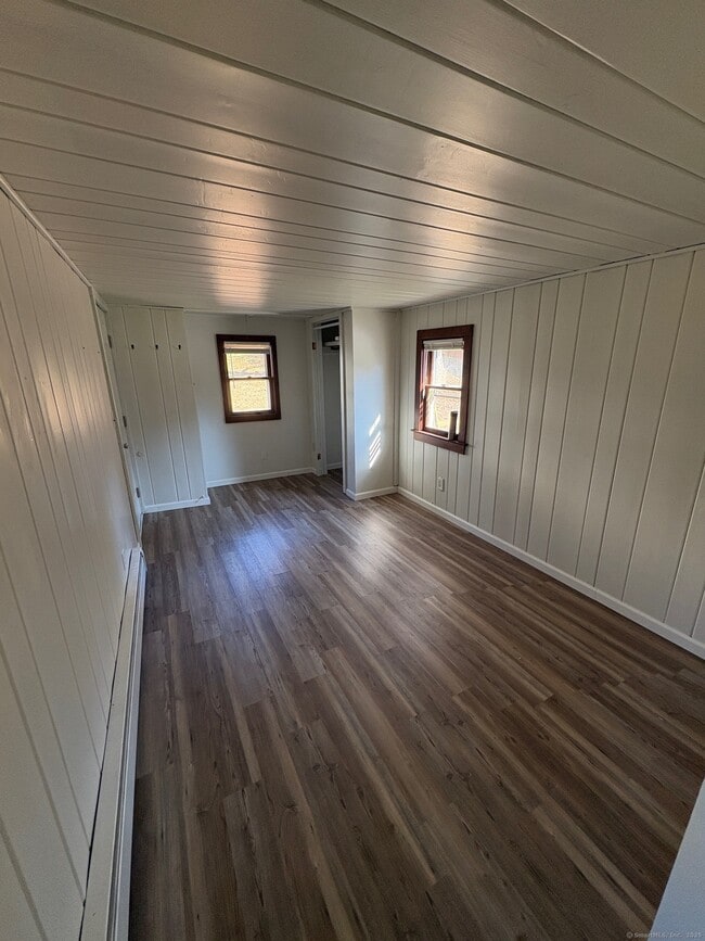 Building Photo - 5 White Birch Ln