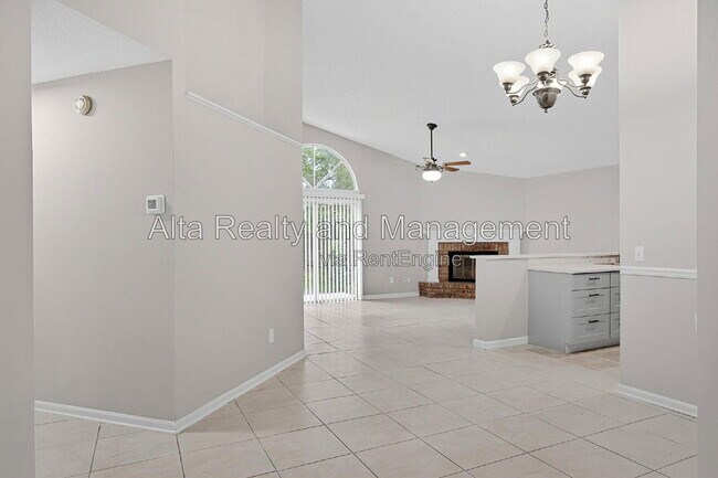 Foto del edificio - 9569 Sugar Hollow Ln