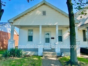 Building Photo - 1614 E Division St