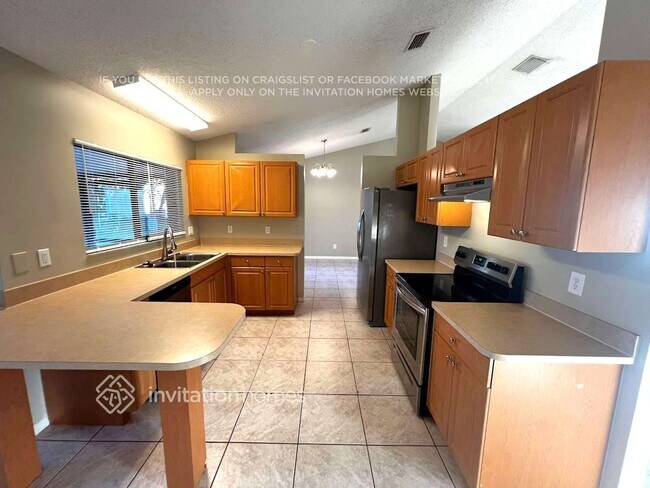 Foto del edificio - 1649 SE Lorraine St