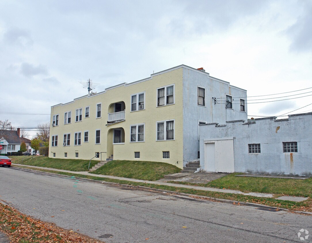 Foto del edificio - 301 Watervliet Ave