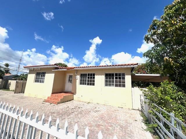 Building Photo - 500 SW 51st Ave