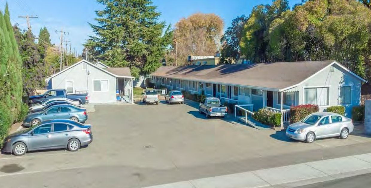 Building Photo - Cedar Place