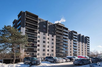 Building Photo - 3967 Lawrence Ave E