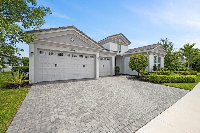Foto del edificio - 15934 Whippoorwill Cir