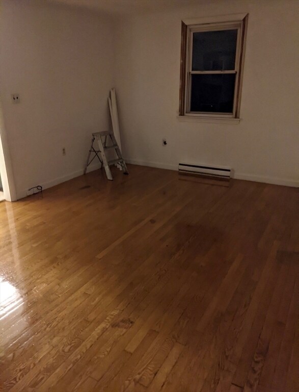 Foto principal - 287 Billings St