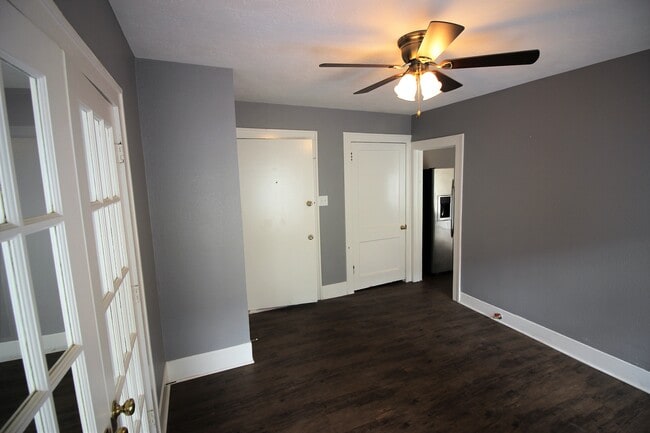 Foto del edificio - 4405 Woodside St