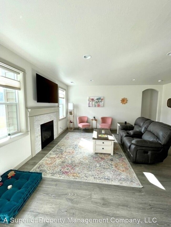 Foto del edificio - 3 br, 2 bath House - 4446 SW Majestic Ave