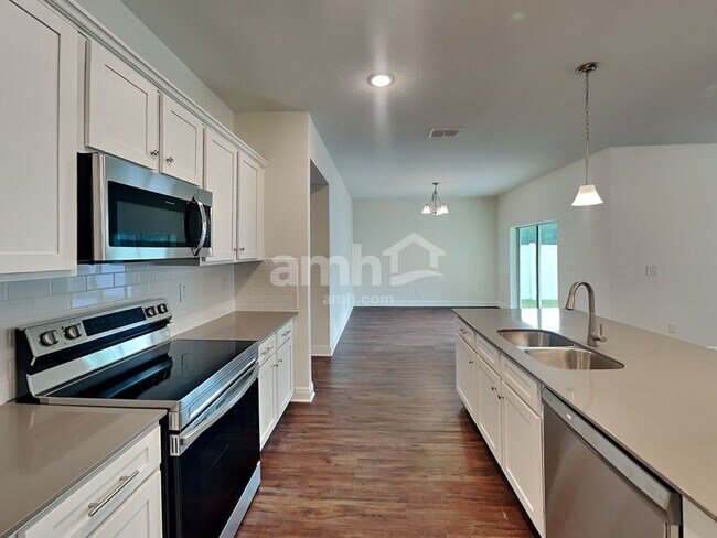 Building Photo - 2736 Ponds Trl