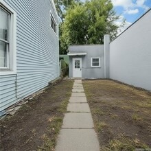 Building Photo - 42 Quassaick Ave