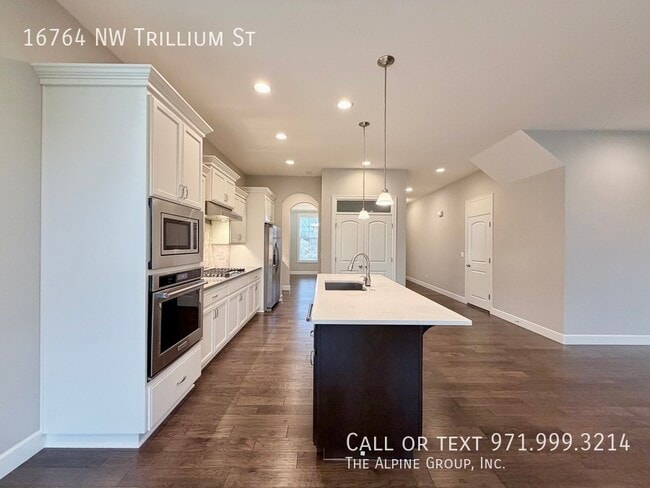 Foto del edificio - 16764 NW Trillium St